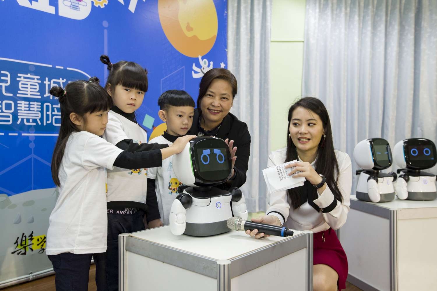 智慧城市再升級 AI機器人「凱比同學」前進公幼成孩子學習好夥伴