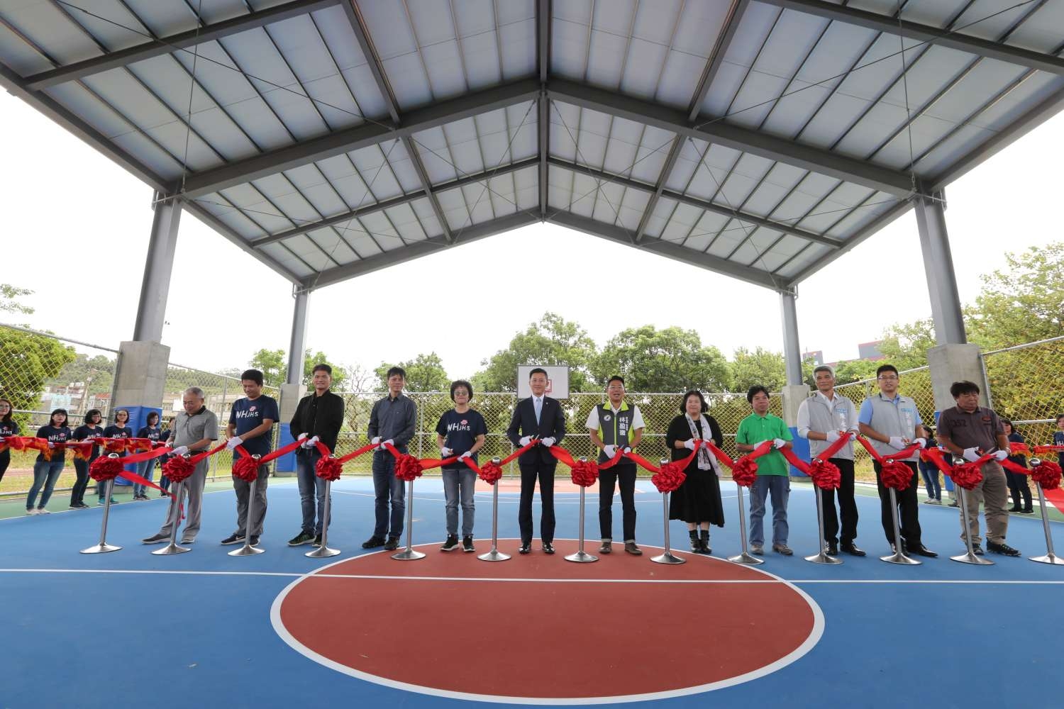 內湖國中風雨球場完工啟用 林智堅市長：讓孩子雨天也能揮灑汗水