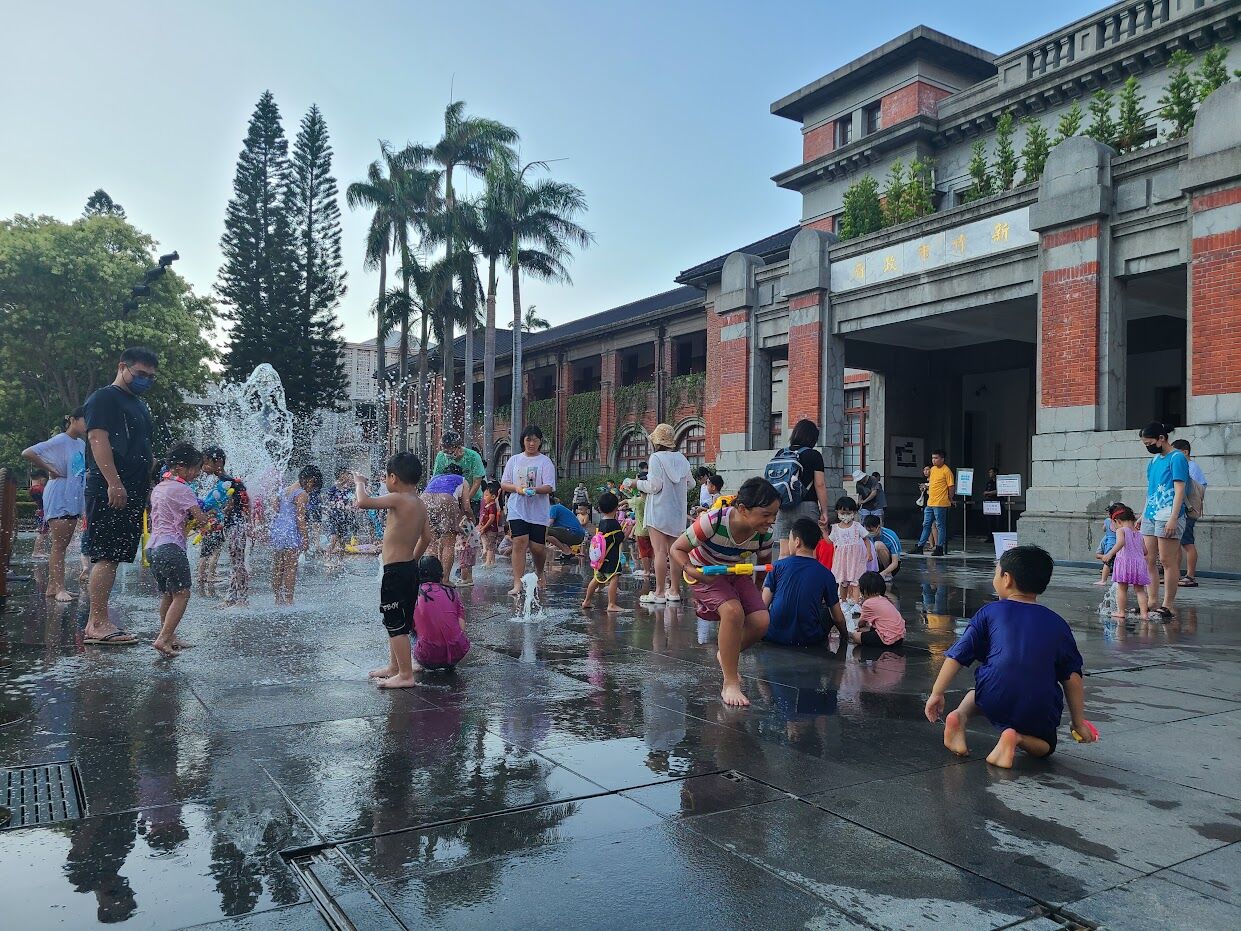 竹市府配合孩童開學上課時間  9/4起調整府前廣場噴水時段